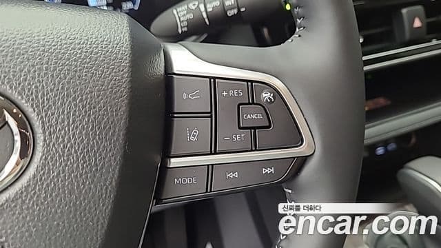 Toyota Highlander 2025 — Фото 16/20