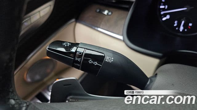 Kia The K9 2019 — ფოტო 36/36