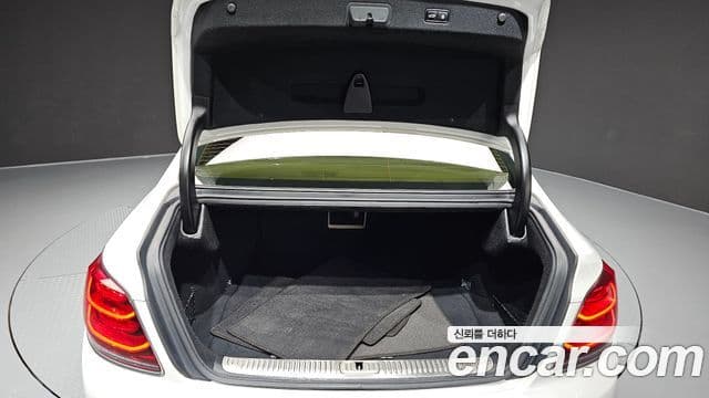 Kia The K9 2019 — ფოტო 11/36