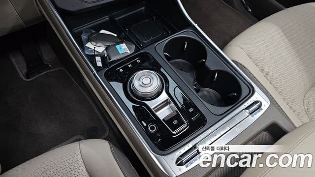 Kia Carnival 2025 — Фото 8/20