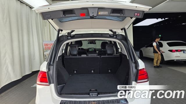 Mercedes-Benz GLE-Class 2018 — Photo 5/20
