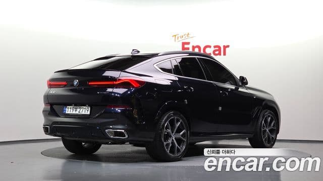 BMW X6 2023 — Photo 2/33