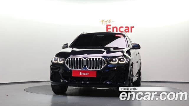 BMW X6 2023 — Photo 30/33