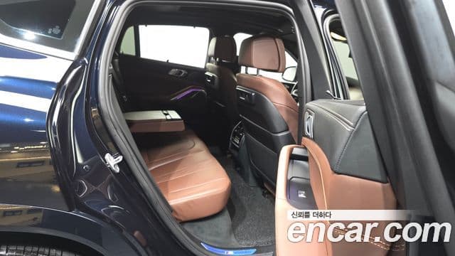 BMW X6 2023 — Photo 19/33