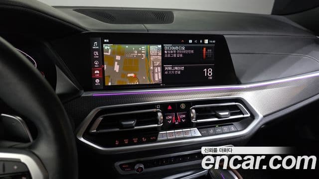 BMW X6 2023 — Photo 23/33