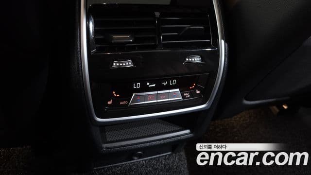 BMW X6 2023 — Photo 12/33