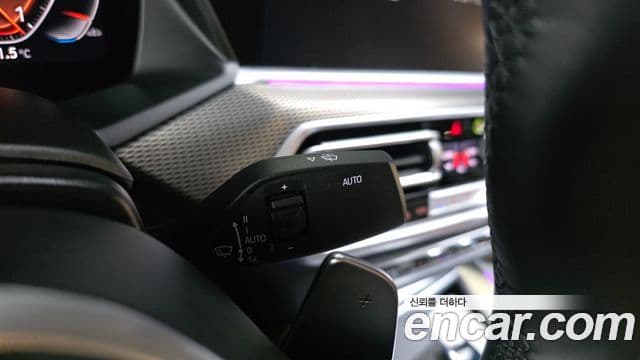 BMW X6 2023 — Photo 20/33