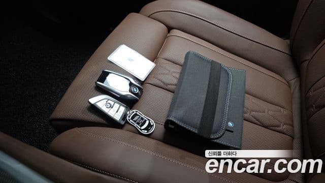 BMW X6 2023 — Photo 25/33
