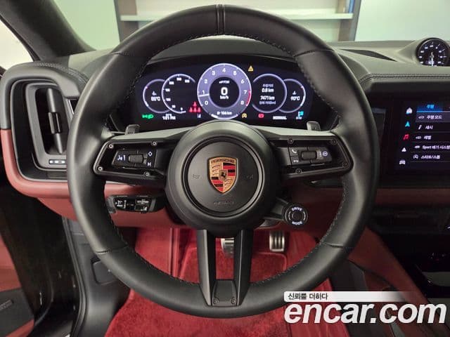 Porsche Cayenne 2025 — Photo 11/20