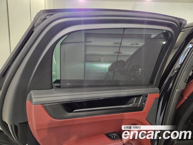 Porsche Cayenne 2025 — Photo 4/20