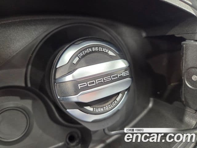 Porsche Cayenne 2025 — Photo 16/20
