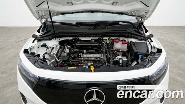 Mercedes-Benz EQA 2025 — ფოტო 4/12