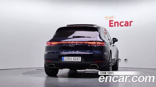 Porsche Macan 2021 — Фото 4/20