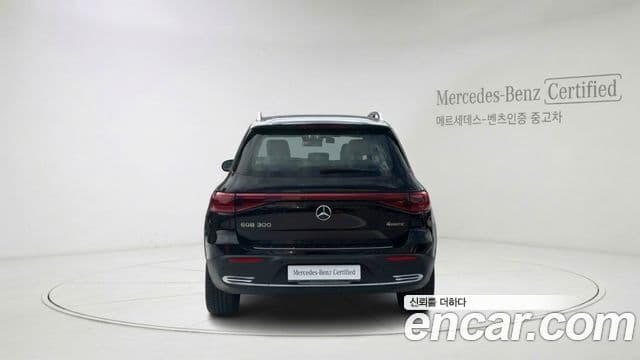Mercedes-Benz EQB 2025 — ფოტო 7/11