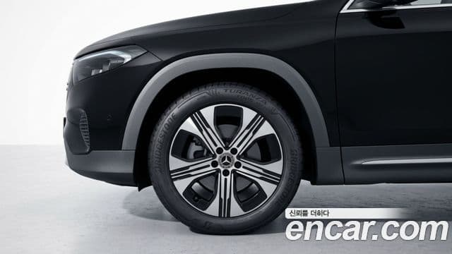 Mercedes-Benz EQB 2025 — ფოტო 8/11
