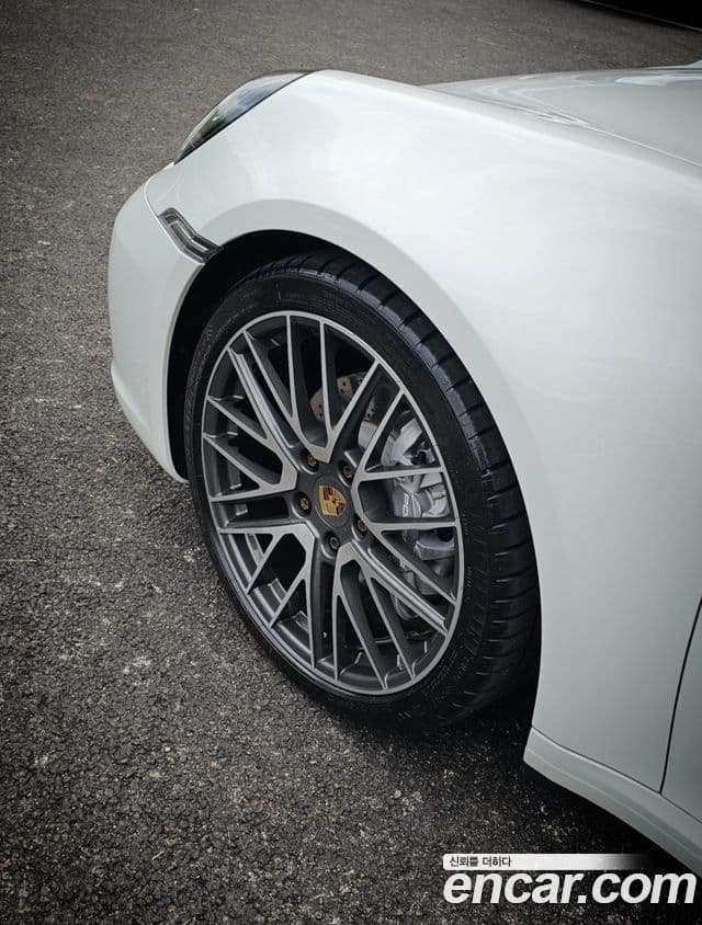Porsche 911 2024 — Photo 20/20