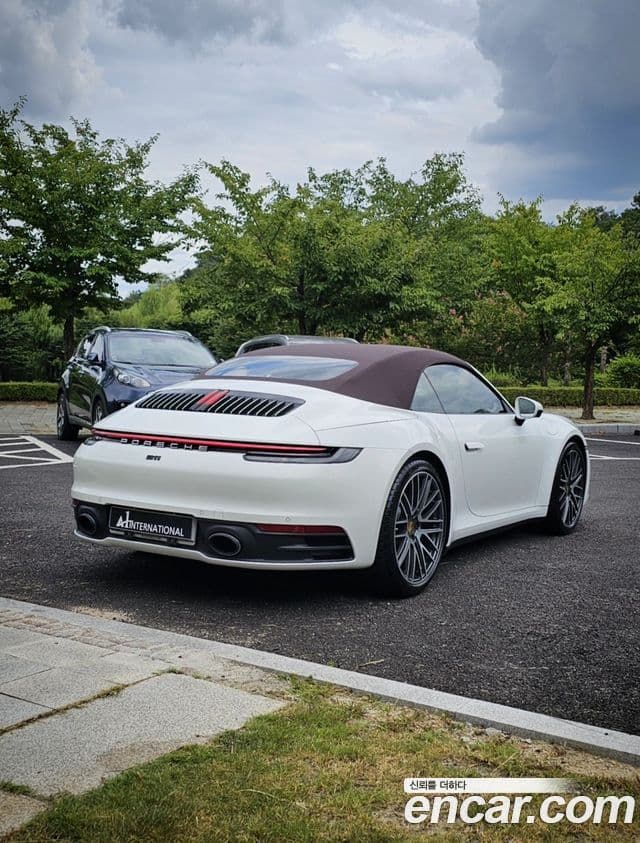 Porsche 911 2024 — Photo 3/20