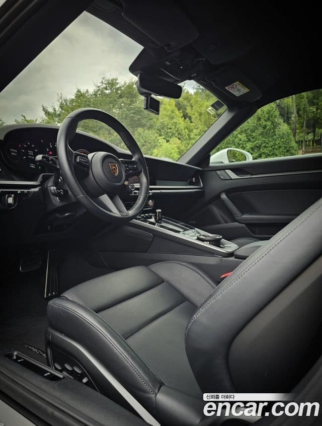 Porsche 911 2024 — Photo 9/20