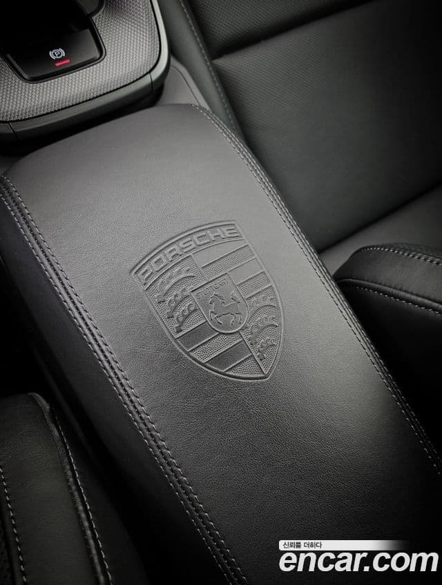 Porsche 911 2024 — Photo 13/20