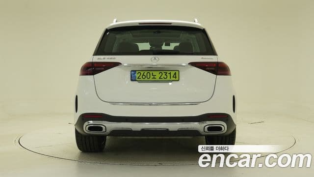 Mercedes-Benz GLE-Class 2025 — Photo 18/19