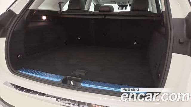 Mercedes-Benz GLE-Class 2025 — Photo 17/19