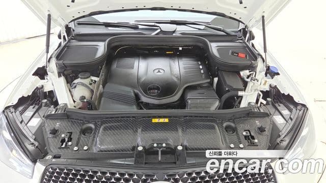 Mercedes-Benz GLE-Class 2025 — Photo 7/19