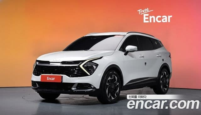 Kia Sportage 2022 — Фото 1/20