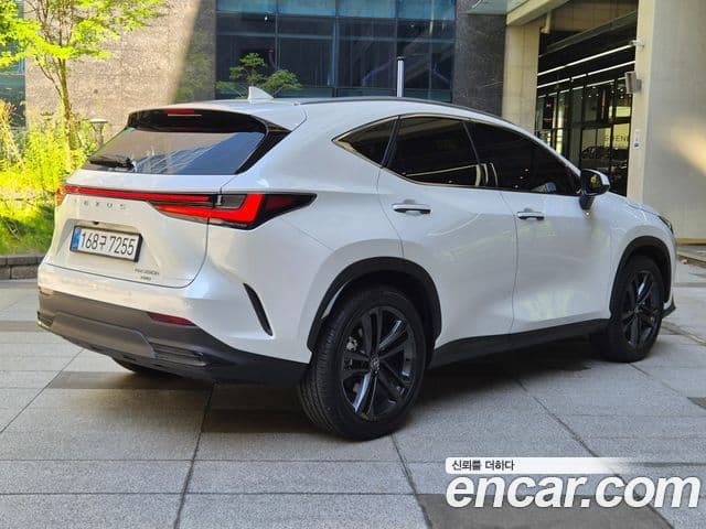 Lexus NX350h 2025 — Şəkil 18/20