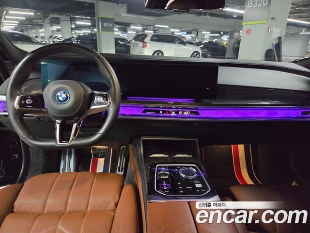 BMW i7 2024 — Photo 18/18