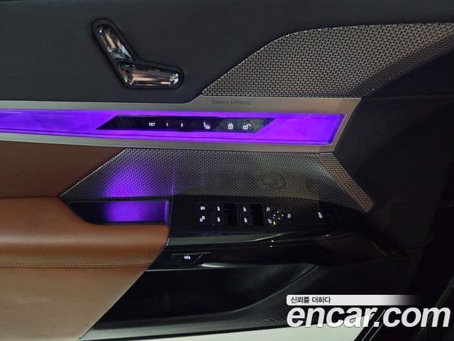 BMW i7 2024 — Photo 16/18