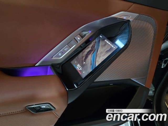BMW i7 2024 — Photo 6/18