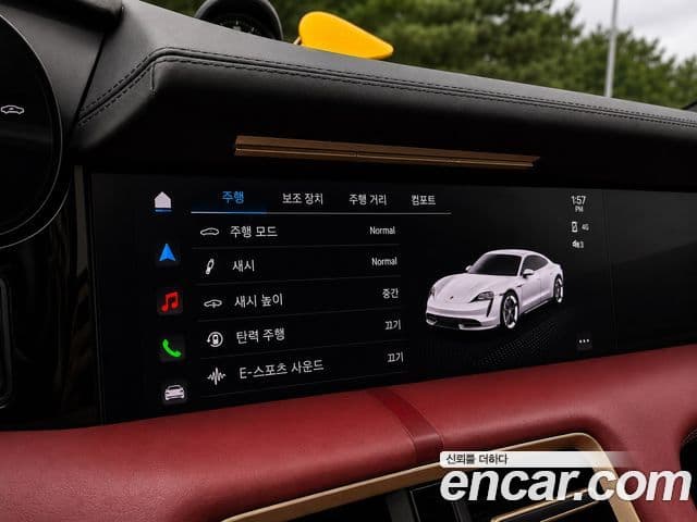 Porsche Taycan 2023 — ფოტო 12/20