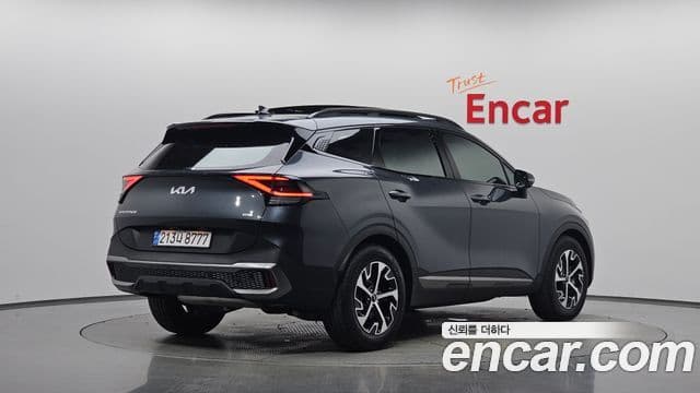 Kia Sportage 2023 — Фото 2/20