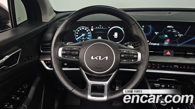 Kia Sportage 2023 — Фото 13/20