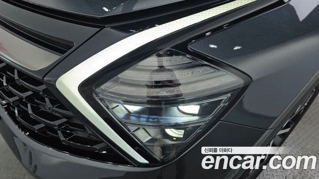 Kia Sportage 2023 — ფოტო 30/35