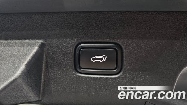 Kia Sportage 2023 — ფოტო 11/35