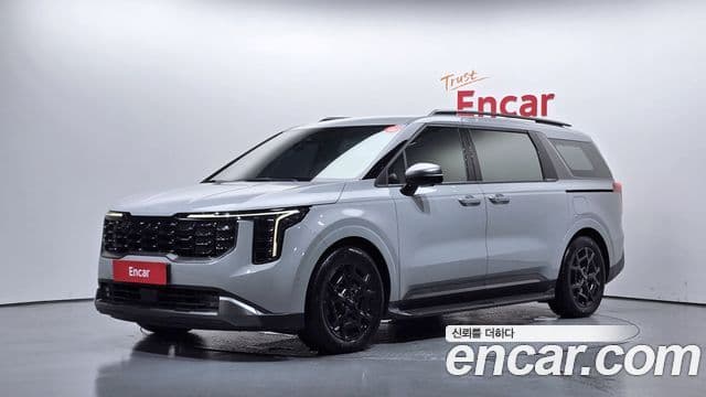 Kia Carnival 2025 — Фото 1/20
