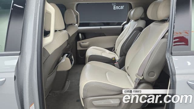 Kia Carnival 2025 — Фото 11/20