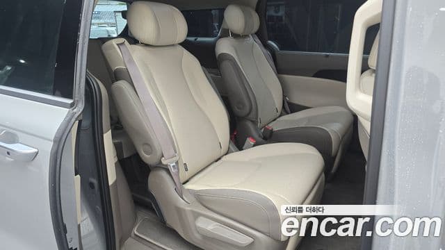 Kia Carnival 2025 — Фото 12/20