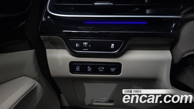 Kia Carnival 2025 — Фото 18/20