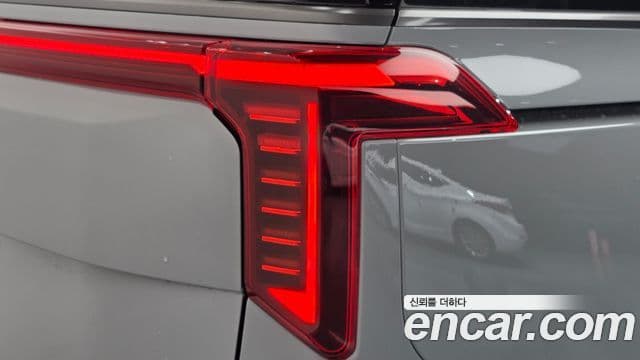 Kia Carnival 2025 — Photo 23/34