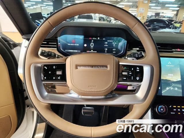 Land Rover Range Rover 2023 — Photo 2/20