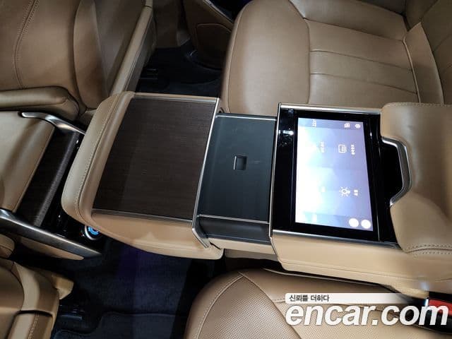 Land Rover Range Rover 2023 — Photo 11/20
