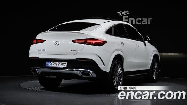 Mercedes-Benz GLE-Class 2023 — Photo 20/35