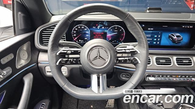 Mercedes-Benz GLE-Class 2023 — Photo 2/35