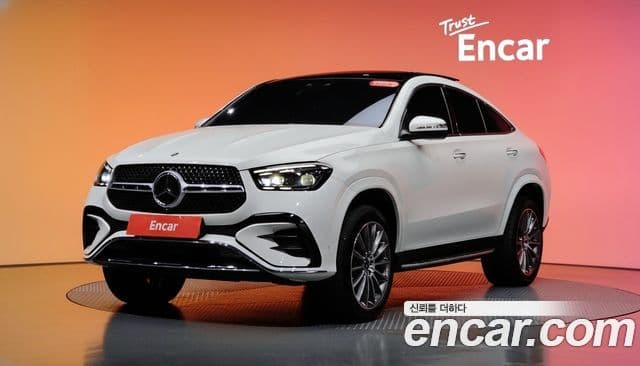 Mercedes-Benz GLE-Class 2023 — Photo 27/35