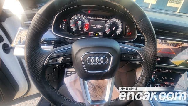 Audi Q8 2021 — Şəkil 19/20