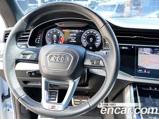 Audi Q8 2021 — Şəkil 20/20