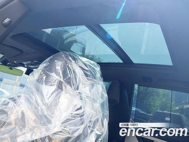 Audi Q8 2021 — Şəkil 15/20