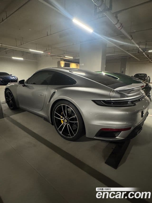 Porsche 911 2022 — ფოტო 3/6
